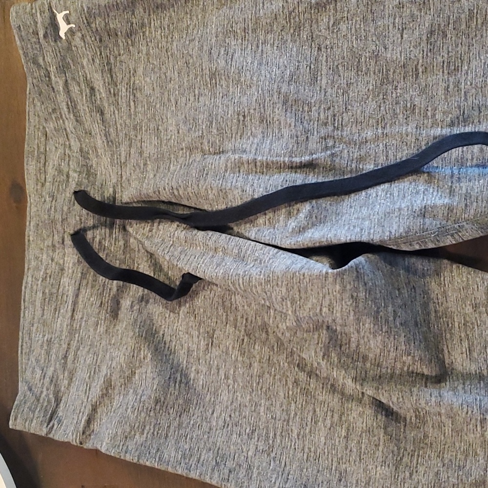 Athletic leggings